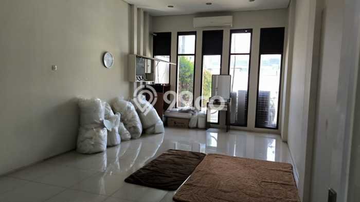 Gudang Premium Kawasan , Luas 10000m2m², Kawasan Berkembang Gudang Premium Kawasan , Luas 10000m2m², Kawasan Berkembang
