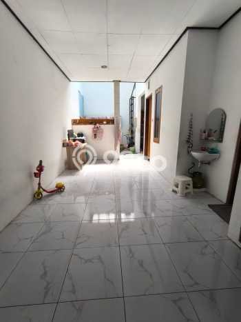 Rumah Minimalis 2 KT di Taman Kopo Indah Bandung Rumah Minimalis 2 KT di Taman Kopo Indah Bandung