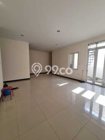 Rumah Elit Modern Tanpa Renovasi di Taman Kopo Indah Bandung Rumah Elit Modern Tanpa Renovasi di Taman Kopo Indah Bandung