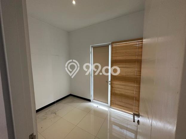 Hunian Cantik Minimalis Lb 180m2 di Taman Kopo Indah, Bandung Hunian Cantik Minimalis Lb 180m2 di Taman Kopo Indah, Bandung