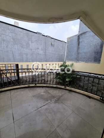 PROPERTI PILIHAN! Rumah area , LT 200m2m² LB 300m2m² PROPERTI PILIHAN! Rumah area , LT 200m2m² LB 300m2m²
