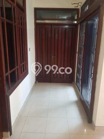 For Sale! Luxury House LT 289m2 Desain Modern di Taman Kopo Indah For Sale! Luxury House LT 289m2 Desain Modern di Taman Kopo Indah