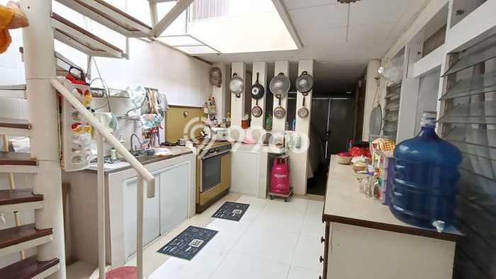 For Sale! Luxury House LT 370m2 Desain Modern di Setiabudi For Sale! Luxury House LT 370m2 Desain Modern di Setiabudi