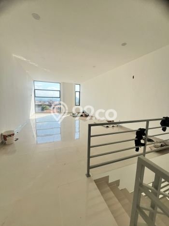 LOKASI PREMIUM! Ruko Kawasan Cimahi, Luas 410m², Mainroad, Kawasan Komersial LOKASI PREMIUM! Ruko Kawasan Cimahi, Luas 410m², Mainroad, Kawasan Komersial