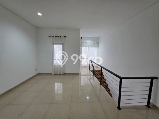 Dijual Rumah Luas Elegan Dengan View Cantik di Setra Sari, Bandung Dijual Rumah Luas Elegan Dengan View Cantik di Setra Sari, Bandung