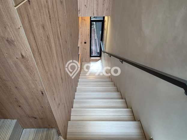 Rumah Elit Modern Tanpa Renovasi di Kota Baru Parahyangan Bandung Rumah Elit Modern Tanpa Renovasi di Kota Baru Parahyangan Bandung