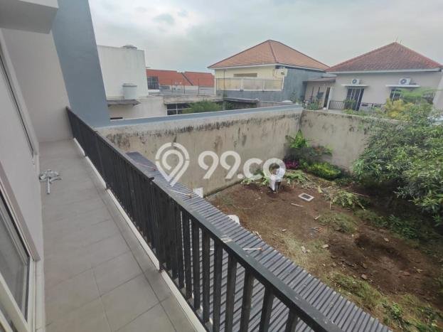 Ready to Use! Premium House LT 297m2 Desain Elegan di Kota Baru Parahyangan Ready to Use! Premium House LT 297m2 Desain Elegan di Kota Baru Parahyangan