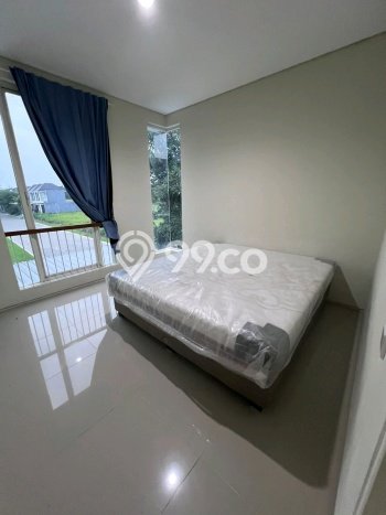 Rumah sewa siap pakai 4 KT di Citraland, Surabaya Rumah sewa siap pakai 4 KT di Citraland, Surabaya