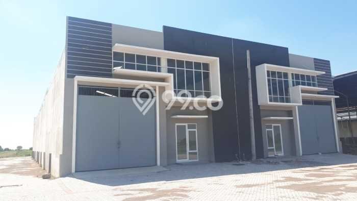 Gudang di , Luas 360m2m², Mainroad, Lokasi Ramai Gudang di , Luas 360m2m², Mainroad, Lokasi Ramai