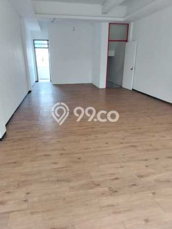 SEWA TERBAIK! Ruko Kawasan Sukomanunggal, Luas 235m2m², Kawasan Berkembang, Siap Pakai SEWA TERBAIK! Ruko Kawasan Sukomanunggal, Luas 235m2m², Kawasan Berkembang, Siap Pakai