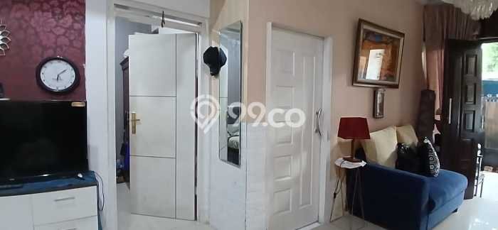 Hunian Asri 4 KT 2 KM Dekat Pusat Kota di Wiyung, Surabaya Hunian Asri 4 KT 2 KM Dekat Pusat Kota di Wiyung, Surabaya