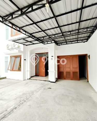 Rumah Sewa Surabaya LT 180m2 LB 225m2 Area Dukuh Kupang Rumah Sewa Surabaya LT 180m2 LB 225m2 Area Dukuh Kupang