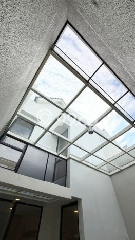 Dijual Rumah Modern 3 KT di Citraland, Surabaya Dijual Rumah Modern 3 KT di Citraland, Surabaya