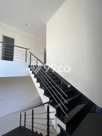 Dijual Rumah Premium dengan Fasilitas Sekitar Lengkap di Wiyung, Surabaya Dijual Rumah Premium dengan Fasilitas Sekitar Lengkap di Wiyung, Surabaya