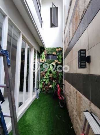 Rumah Kontrakan Surabaya LT 180m2 LB 180m2 Kawasan Pakuwon Indah Rumah Kontrakan Surabaya LT 180m2 LB 180m2 Kawasan Pakuwon Indah