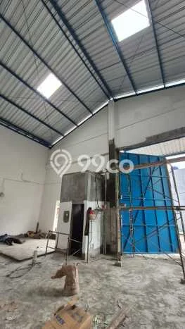 Gudang Disewa di Driyorejo, Gresik, LT 396m2 / LB 360m2 Gudang Disewa di Driyorejo, Gresik, LT 396m2 / LB 360m2