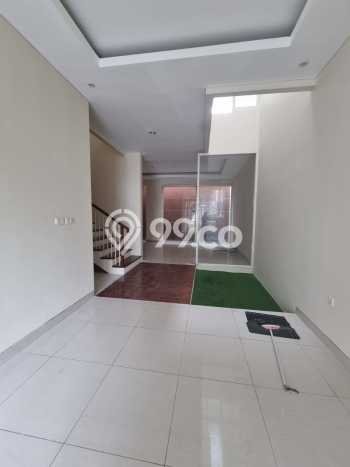 HUNIAN PILIHAN! Rumah kawasan Citraland, 4 KT, Lingkungan Asri, Luas 135m² LB 210m² HUNIAN PILIHAN! Rumah kawasan Citraland, 4 KT, Lingkungan Asri, Luas 135m² LB 210m²