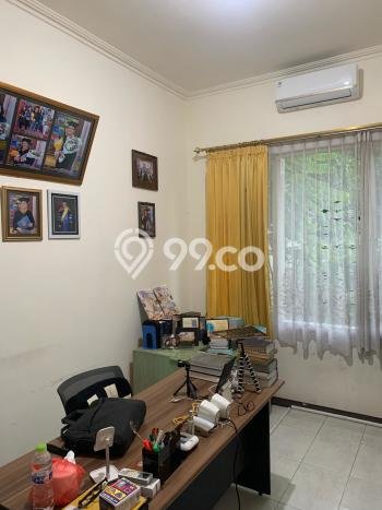 Hunian Elit LB 260m2 Siap Huni Desain Elegan di Jemursari, Surabaya Hunian Elit LB 260m2 Siap Huni Desain Elegan di Jemursari, Surabaya