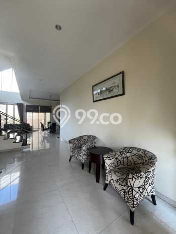 Dijual Rumah Premium dengan Fasilitas Sekitar Lengkap di Wiyung, Surabaya Dijual Rumah Premium dengan Fasilitas Sekitar Lengkap di Wiyung, Surabaya