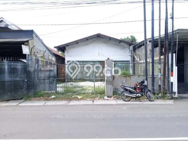 Gudang Kawasan Bisnis di Lakarsantri, Luas 268m2m², Siap Usaha Gudang Kawasan Bisnis di Lakarsantri, Luas 268m2m², Siap Usaha