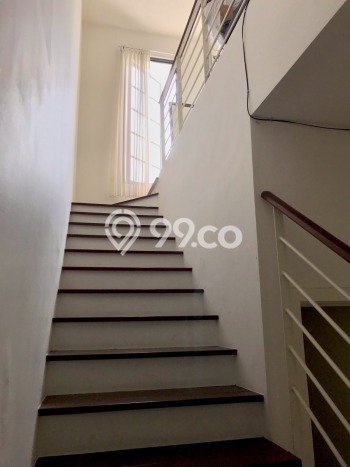 Rumah Strategis Modern Lb 80m2 di Wiyung, Surabaya Rumah Strategis Modern Lb 80m2 di Wiyung, Surabaya
