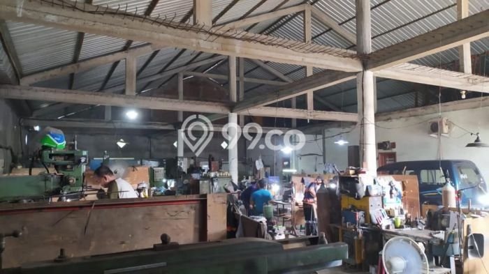 Unit Gudang Dijual di Sidoarjo Sidoarjo Luas Bangunan 401m2 Unit Gudang Dijual di Sidoarjo Sidoarjo Luas Bangunan 401m2