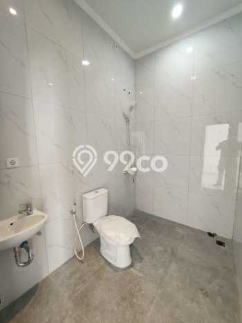 Dijual Rumah Eksklusif 4 KT di Cipinang, Jakarta Timur Dijual Rumah Eksklusif 4 KT di Cipinang, Jakarta Timur