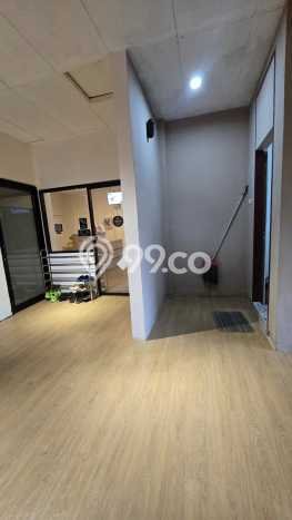 Disewakan Kantor di Kawasan Ramai Cawang Luas 1500m2 Disewakan Kantor di Kawasan Ramai Cawang Luas 1500m2