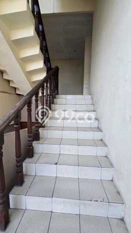 Disewakan Kantor di Kawasan Ramai Cawang Luas 1500m2 Disewakan Kantor di Kawasan Ramai Cawang Luas 1500m2