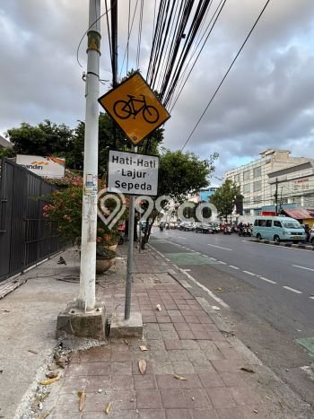 Disewakan Kantor di Kawasan Ramai Cawang Luas 1500m2 Disewakan Kantor di Kawasan Ramai Cawang Luas 1500m2