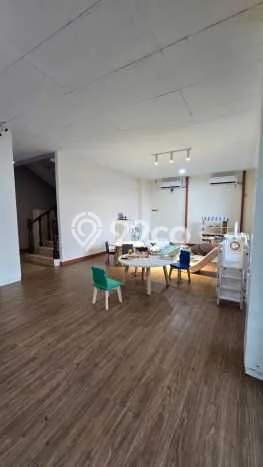 Disewakan Kantor di Kawasan Ramai Cawang Luas 1500m2 Disewakan Kantor di Kawasan Ramai Cawang Luas 1500m2