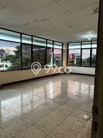 Disewakan Kantor di Kawasan Ramai Cawang Luas 1500m2 Disewakan Kantor di Kawasan Ramai Cawang Luas 1500m2
