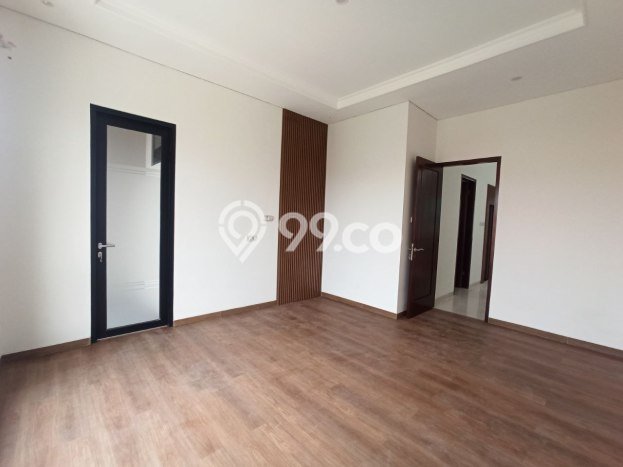 Hunian Mewah LB 140m2 Siap Huni Desain Elegan di Rawamangun, Jakarta Timur Hunian Mewah LB 140m2 Siap Huni Desain Elegan di Rawamangun, Jakarta Timur