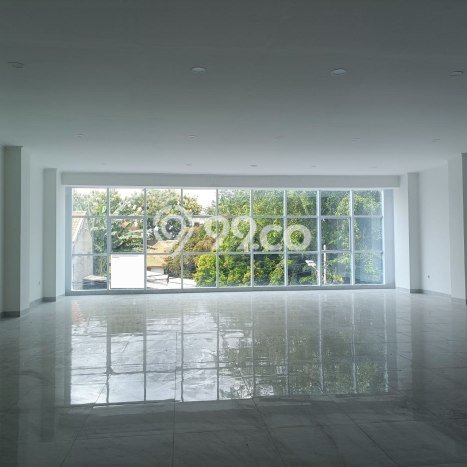 Unit Ruko Dijual di Jakarta Timur LT 209m2 & LB 600m2 Unit Ruko Dijual di Jakarta Timur LT 209m2 & LB 600m2