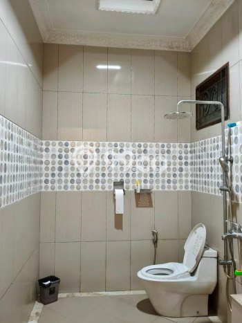 Hunian Elit LB 620m2 Siap Pakai Desain Elegan di Rawamangun, Jakarta Timur Hunian Elit LB 620m2 Siap Pakai Desain Elegan di Rawamangun, Jakarta Timur