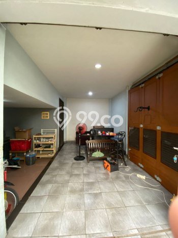 Rumah Luxury Modern Siap Huni di Otista Jakarta Timur Rumah Luxury Modern Siap Huni di Otista Jakarta Timur