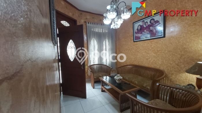 Hunian Elit LB 300m2 Siap Pakai Desain Elegan di Jatibening, Bekasi Hunian Elit LB 300m2 Siap Pakai Desain Elegan di Jatibening, Bekasi