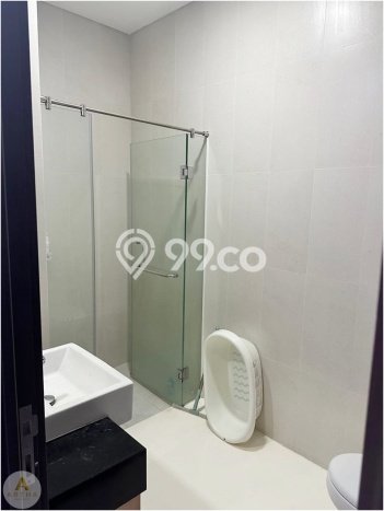 Rumah Terawat 5 KT 4 KM di Lokasi Strategis Summarecon Bandung, Bandung Rumah Terawat 5 KT 4 KM di Lokasi Strategis Summarecon Bandung, Bandung