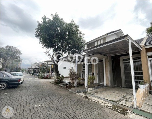 Dijual Rumah Eksklusif 2 KT di Soekarno Hatta, Bandung Dijual Rumah Eksklusif 2 KT di Soekarno Hatta, Bandung