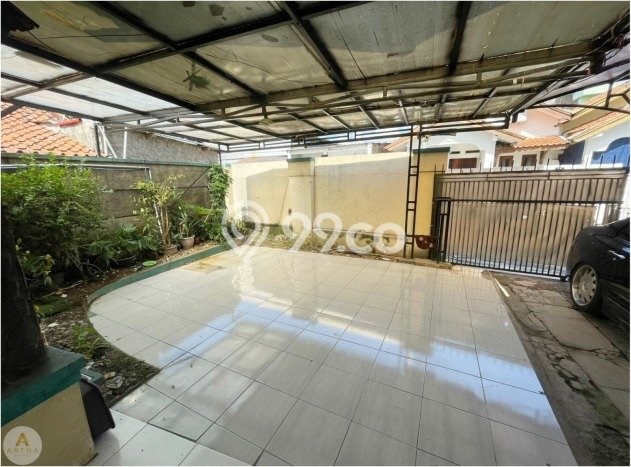 Rumah di Arcamanik, Bandung, LT 170m2m² LB 120m2m² Rumah di Arcamanik, Bandung, LT 170m2m² LB 120m2m²