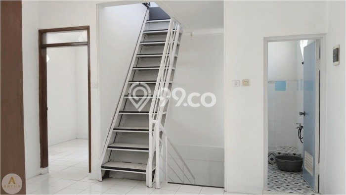 Jual Rumah Strategis Bagus Punya 5 KT di Taman Kopo Indah Bandung SHM Jual Rumah Strategis Bagus Punya 5 KT di Taman Kopo Indah Bandung SHM