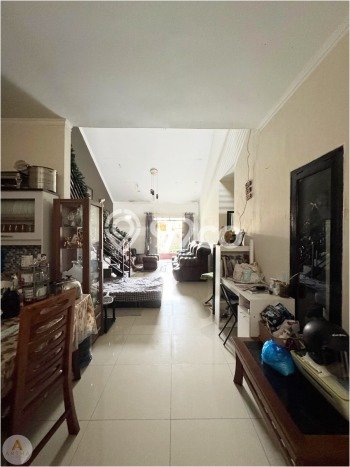 Rumah Bagus di , Bandung, LT 100m2m² Bangunan 100m2m² HARGA MENARIK! Rumah Bagus di , Bandung, LT 100m2m² Bangunan 100m2m² HARGA MENARIK!