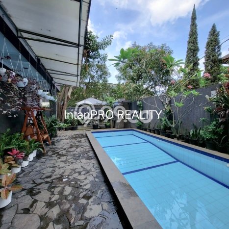 Dijual Rumah Luas Elegan Dengan View Eksklusif di Sayap Dago, Bandung Dijual Rumah Luas Elegan Dengan View Eksklusif di Sayap Dago, Bandung