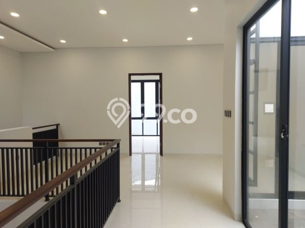 Hunian Mewah LB 200m2 Siap Pakai Desain Elegan di Setiabudi, Bandung Hunian Mewah LB 200m2 Siap Pakai Desain Elegan di Setiabudi, Bandung