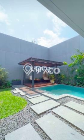 Rumah Elit Modern Siap Huni di Kota Baru Parahyangan Bandung Rumah Elit Modern Siap Huni di Kota Baru Parahyangan Bandung