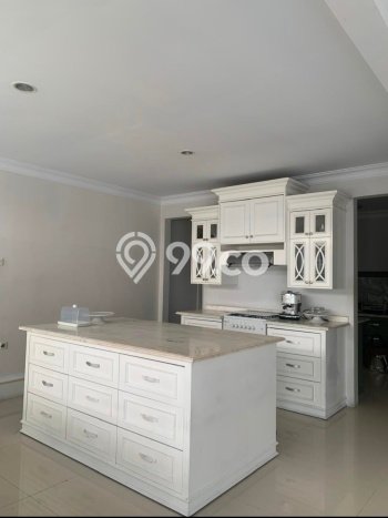 Rumah Elit Modern Tanpa Renovasi di Kota Baru Parahyangan Bandung Rumah Elit Modern Tanpa Renovasi di Kota Baru Parahyangan Bandung