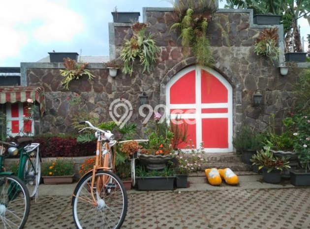 Jual Rumah Luas Megah Dengan View Cantik di Lembang, Bandung Jual Rumah Luas Megah Dengan View Cantik di Lembang, Bandung
