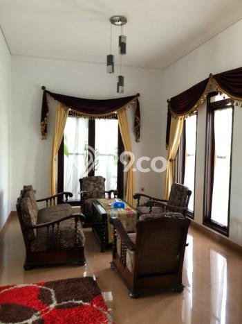 Sewa Rumah Murah di Kota Baru Parahyangan Bandung Punya 4 Kamar Tidur Sewa Rumah Murah di Kota Baru Parahyangan Bandung Punya 4 Kamar Tidur