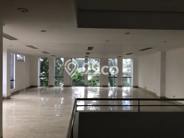 Unit Komersial Dijual di Bandung LT 651m2 & LB 721m2 Unit Komersial Dijual di Bandung LT 651m2 & LB 721m2