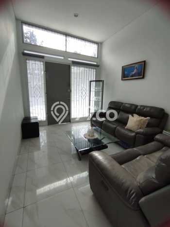Rumah Mewah LB 200m2 Siap Pakai Desain Elegan di Pasteur, Bandung Rumah Mewah LB 200m2 Siap Pakai Desain Elegan di Pasteur, Bandung